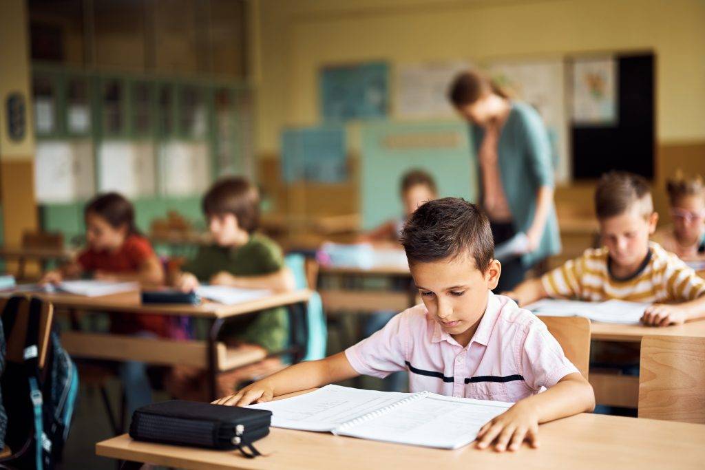 Millî Eğitim Bakanlığı Açık Öğretim Kurumları Ortaokul Sınavı Elektronik Ortamda Gerçekleştirildi